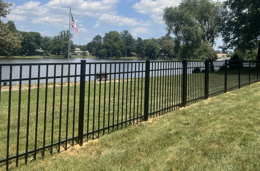 baybreeze-aluminum-fence