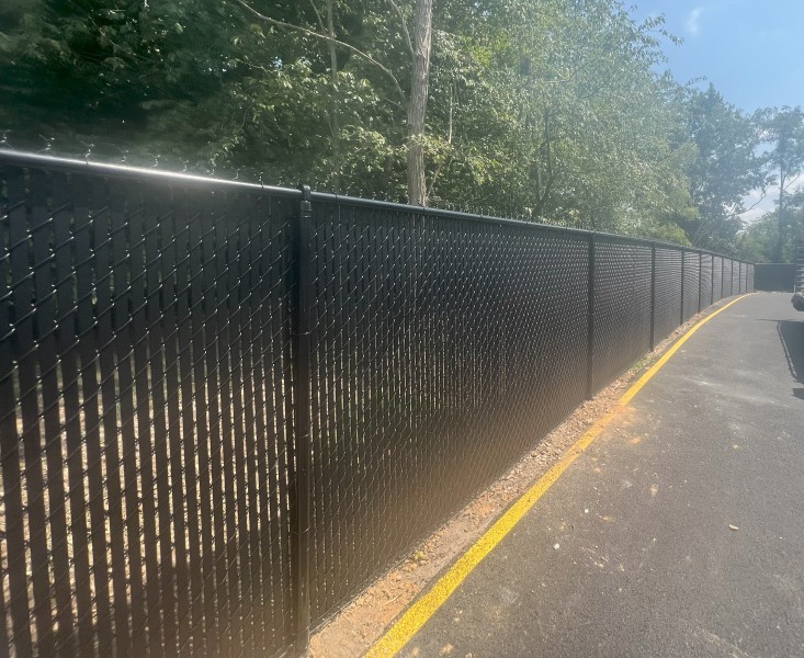 Black-chainlink-fence-with-slats