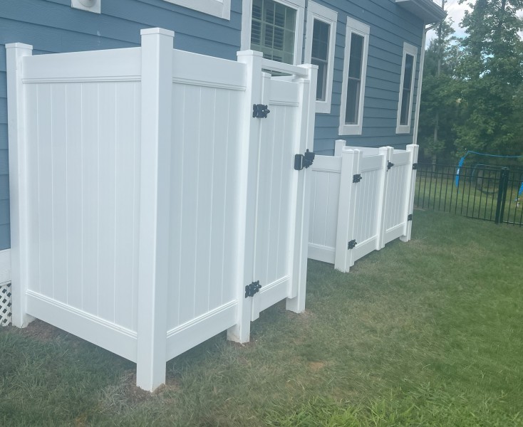 shower-trash-can-enclosure