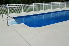 5-foot-tall-White-Vinyl-Pool-Fencing