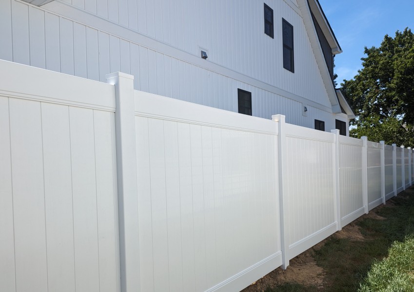 6FT-VINYL-FENCE-