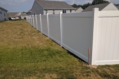 vinyl privacy fence