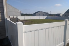 vinyl privacy fence