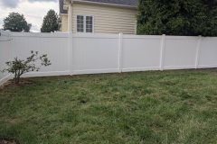 vinyl privacy fence