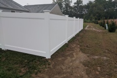 vinyl privacy fence