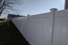 vinyl privacy fence